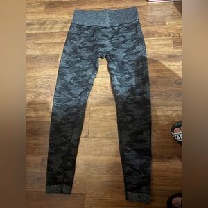 Gymshark Gray & Black Camo Seamless Leggings